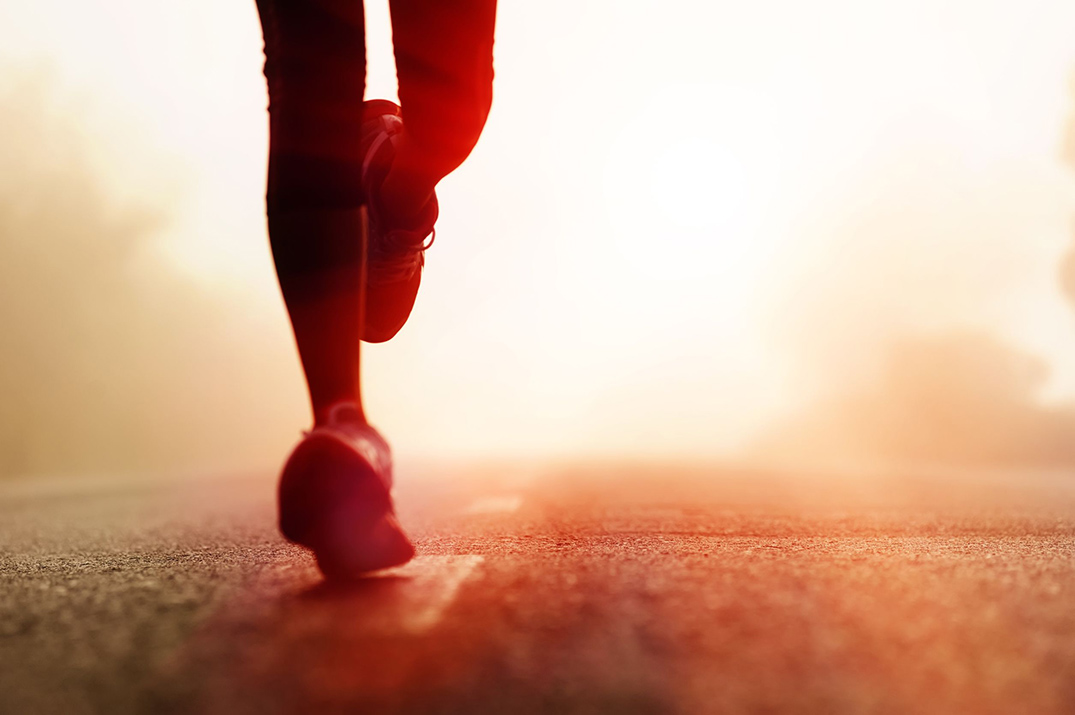 Una persona corriendo